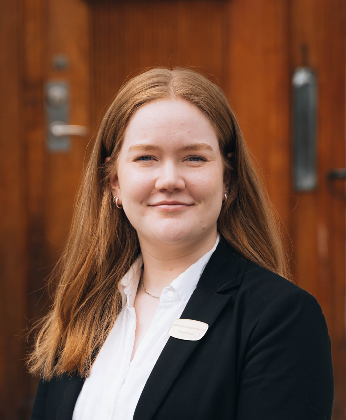 Axelssons Begravningsbyrå - Kontakta oss - Vi har jour dygnet runt! - Tova Kristiansson